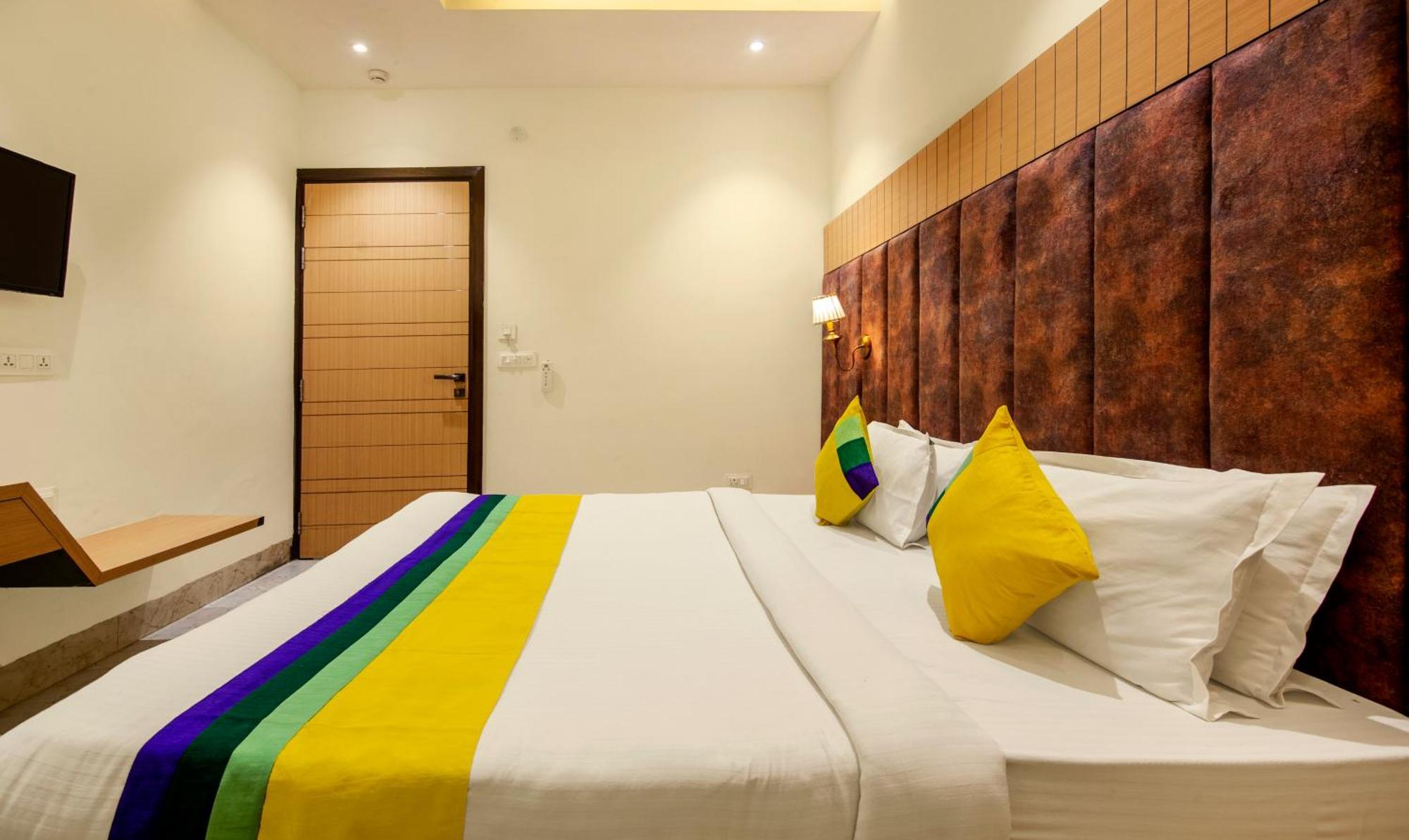Itsy Hotels Sehdev Residency, Near Golden Temple อัมริตสา ภายนอก รูปภาพ