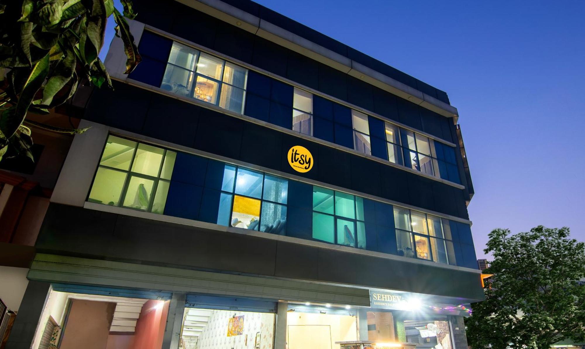 Itsy Hotels Sehdev Residency, Near Golden Temple อัมริตสา ภายนอก รูปภาพ