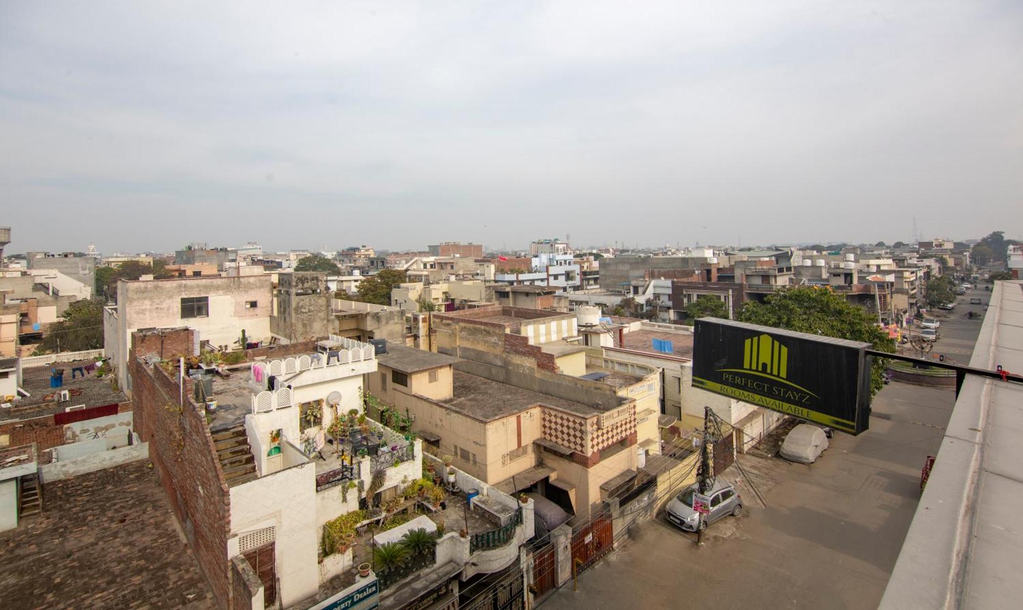 Itsy Hotels Sehdev Residency, Near Golden Temple อัมริตสา ภายนอก รูปภาพ